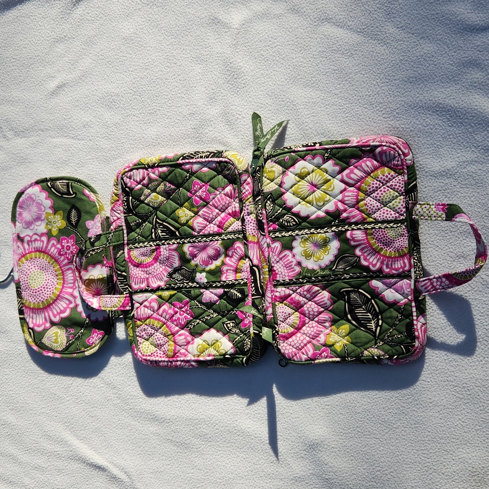 Vera Bradley Hanging Travel Organizer In Olivia Pink - Picture 8 of 9